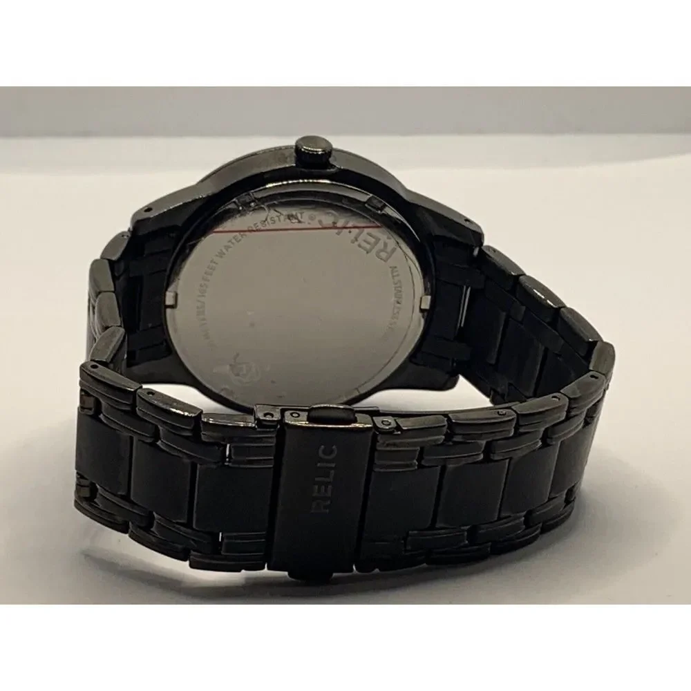 Relic ZR12053 Men's Silver Stainless Steel Analog Gray Dial Quartz Watch JD366